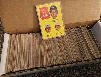 Large Selection Of Vintage 1962 TOPPS Baseball Cards