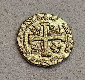 Antique 1712 8 Escudos Replica Coin