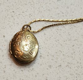 Vintage Gold Plated Locket Pendant With Gold Plated Necklace