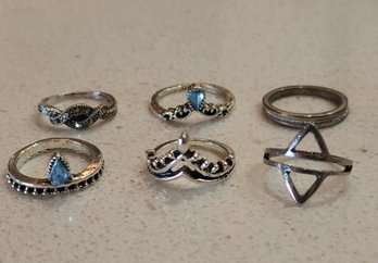 Assortment Of (6) Costume Jewery Silver Tone Rings