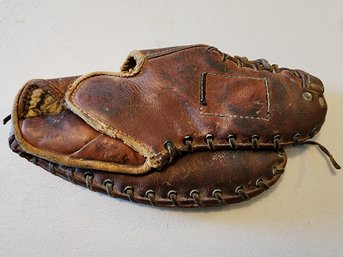 VINTAGE WILSON A2670 Baseball Leather Glove Double Weave