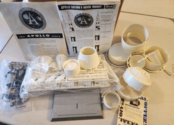 Vintage APOLLO Model Spacecraft Set