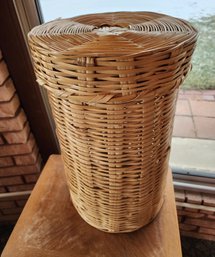 Large Wicker Woven Basket With Lid