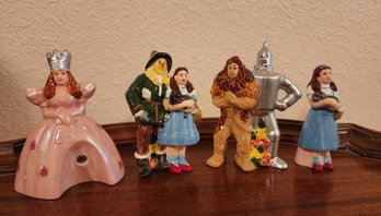 (2) Wizard Of Oz Salt And Pepper Shaker Sets Ceramic