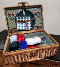 Pack And Go Picnic Basket Set