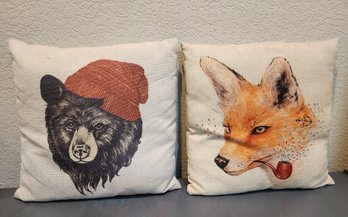 (2) Decorative Accent Throw Pillows