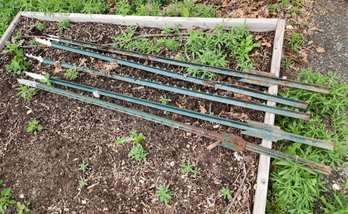 Group Of Metal Fencing Stakes 6 Foot