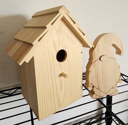 Wood Craft Brand New Birdhouse And Knome