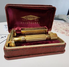 Vintage GILETTE Aristocrat Shaving Razor Set