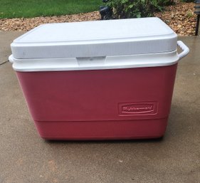 Vintage Red RUBBERMAID Cooler