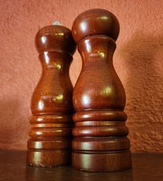 Vintage Pair Of Wood Salt And Pepper Shaker Grinders