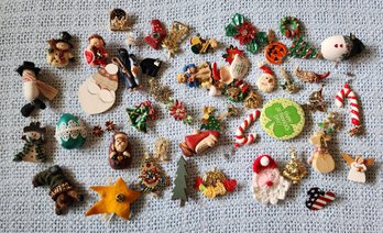 Huge Assortment Of Christmas Hokiday Pins And Brooches