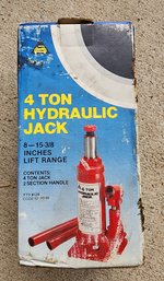 Vintage Unused Hydraulic Auto Jack