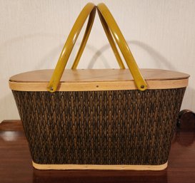 Vintage Picnic Basket With Metal Handles