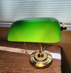 Vintage Green Glass Shade Banker's Style Table Lamp