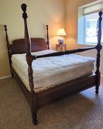 Antique 4-Post Bed Dark Tone