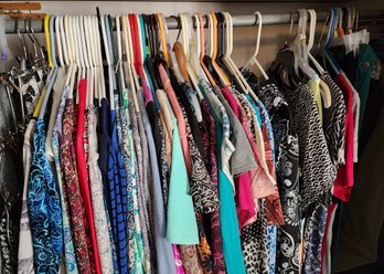 Large Selection Of Ladies Clothing Size MEDIUM TO XL