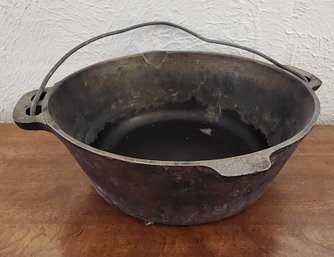 Large Vintage Cast Iron Cookware Pan With Handle