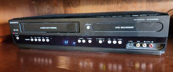 MAGNAVOX DVD Player Recorder