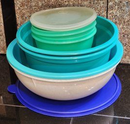 Large Assortment Of Plastic Mixing And Storage Bowls