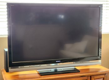 Sony KDL-52XBR6 High Definition Television