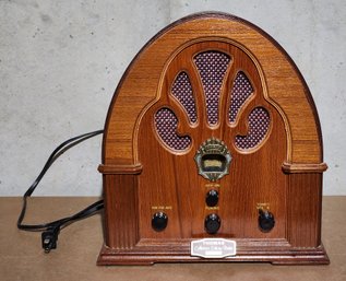 THOMAS Wood Case Collector's Edition Radio