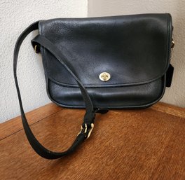 Vintage COACH Black Leather Ladies Purse Handbag