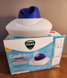 VICKS Cool Mist Humidifier