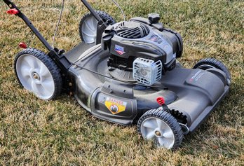 BRIGGS AND STRATTON 560E 140cc Self Propelled Lawn Mower