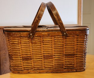 Antique HAWKEYE Basket Refrigerator