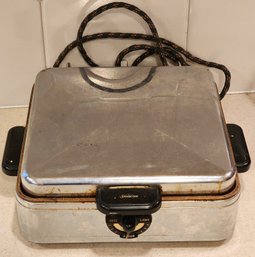 Vintage SUNBEAM Waffle Iron