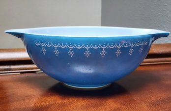 Vintage Blue PYREX Snowflake Garland CINDERELLA Mixing Bowl