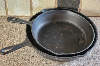 (2) Cast Iron Cookware Pans