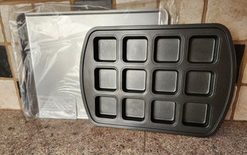 PAMPERED CHEF Brand New And Pre Owned Baking Sheets