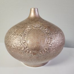 Contemporary SOFA MART Medallion Decor Vase
