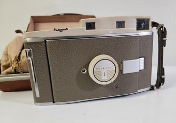 Vintage POLAROID 800 CAMERA With Original Storage Case