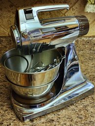 Vintage Chrome Plated SUNBEAM Kitchen Mixer With Accessories