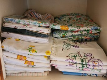 Assortment Of Vintage Bedding Linens Assorted Sizes