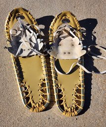 Vintage Set Of SHERPA CLAW Snow Shoes