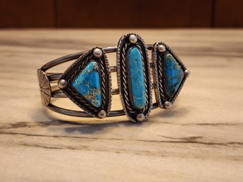 Vintage Handmade Sterling Silver And Turquoise Fine Art Bracelet #S1