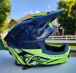 FLY RACING Size Large Motocross Motorcycle Helmet