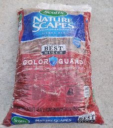 SCOTTS Nature Scapes Color Guard Mulch