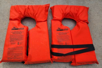 (2) STEARNS Adult Safety Life Jackets Water Sports