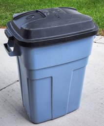 Vintage Blue RUBBERMAID Roughneck Trash Can