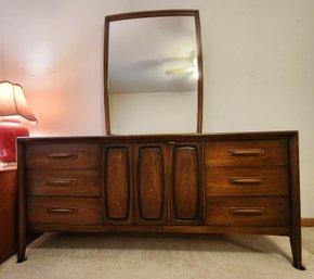 Vintage Mid Century Modern BROYHILL Dresser With Mirror