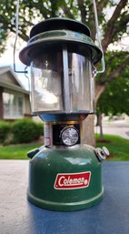 Vintage COLEMAN Model 220K LANTERN