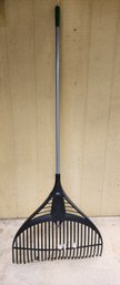 Garden Rake Plastic Body