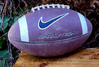 NIKE Leather Spiral Tech Football