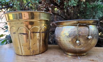 (2) Metal Lawn And Garden Flower Plant Containers