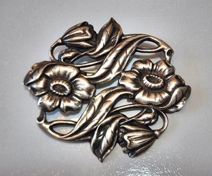 #JB56 Vintage STERLING SILVER Brooch Pin Flower Theme